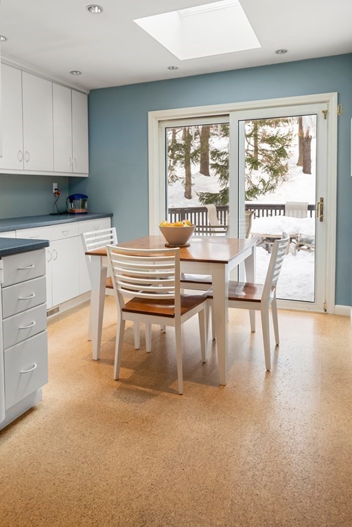 21 Cross Hill Road Newton, MA 02459 - Photo 10 of 21