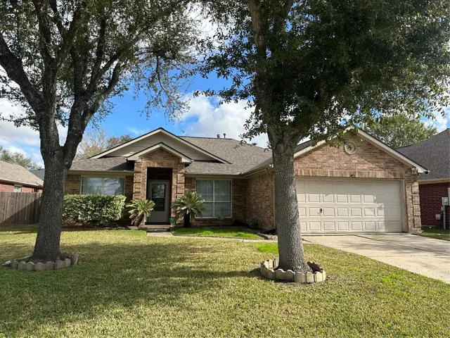 $2,100 | 3101 Meadow Bay Drive, League City, TX 77539