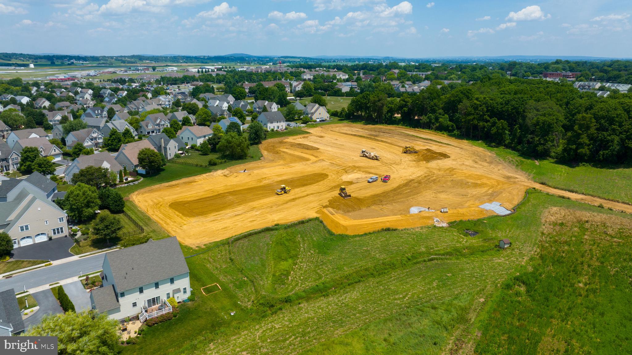 295 Millpond Drive Lititz, PA 17543 - Photo 2 of 11 Parkside Phase 5, Manheim Township, Lititz