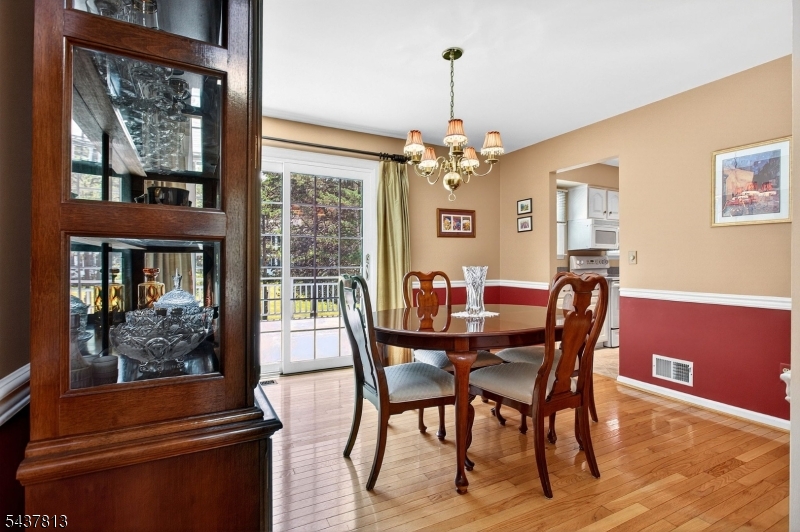 15 Hampton Court Bernards, NJ 07920 - Photo 12 of 45