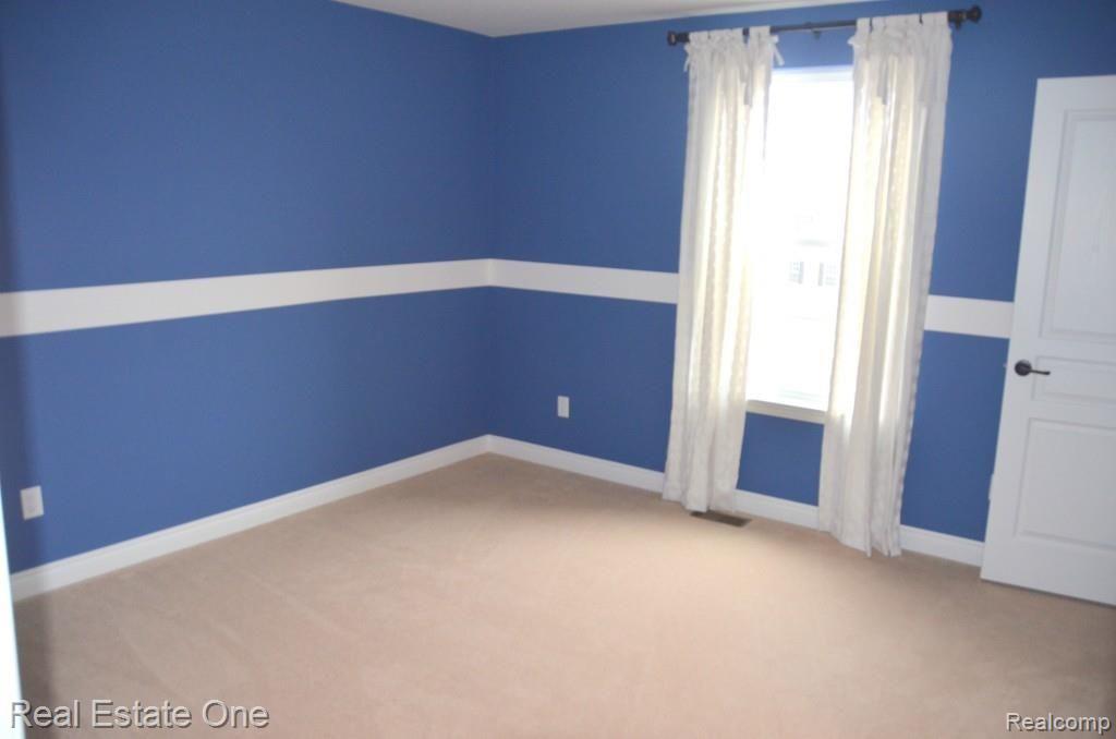 6918 Oakhurst Ridge Road Clarkston, MI 48348 - Photo 40 of 47 BEDROOM 3