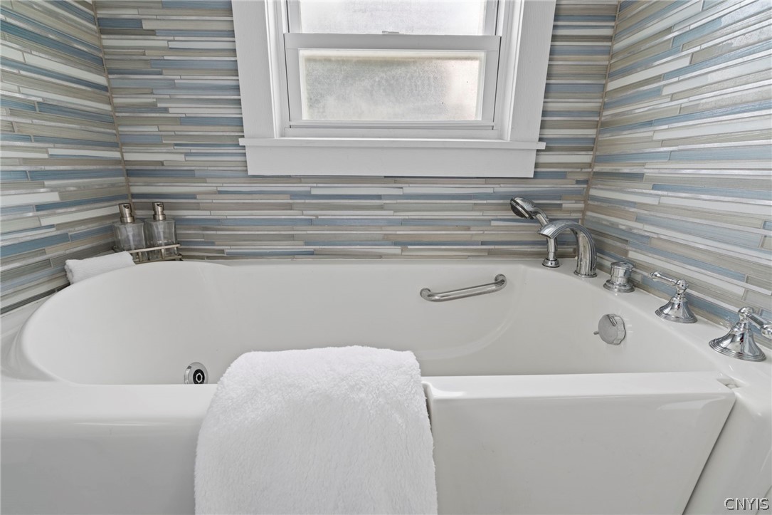 586 Stump Road Skaneateles Falls, NY 13153 - Photo 19 of 49