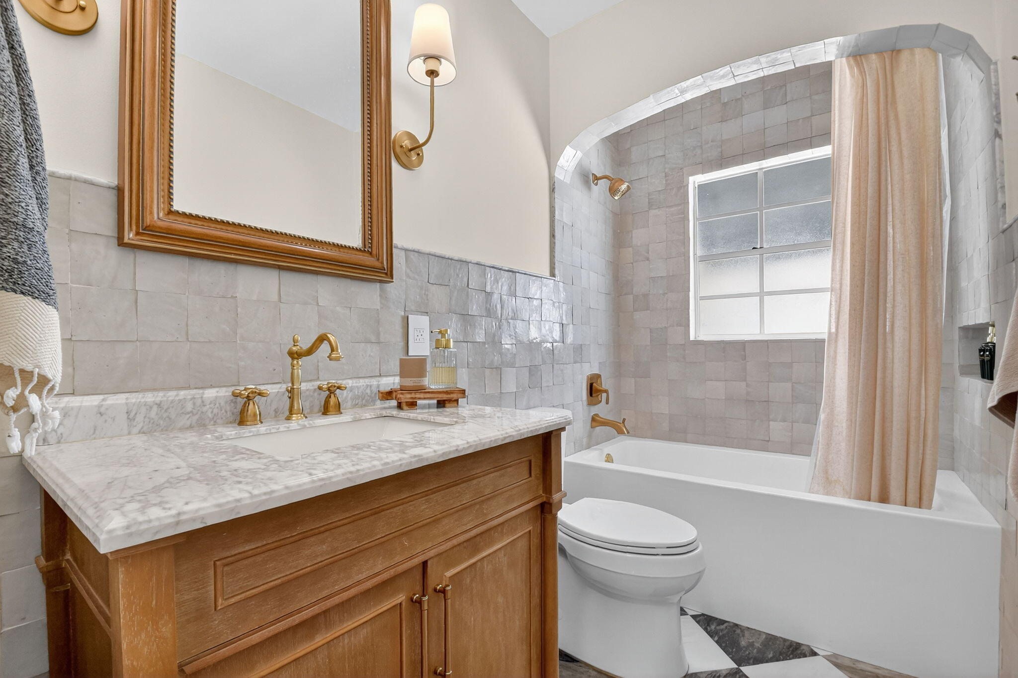 1001 Avon Road West Palm Beach, FL 33401 - Photo 32 of 73 34-web-or-mls-020_DSC_0083