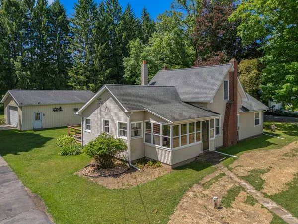 $220,000 | 101 Hanover Court, Hanover, MI 49241