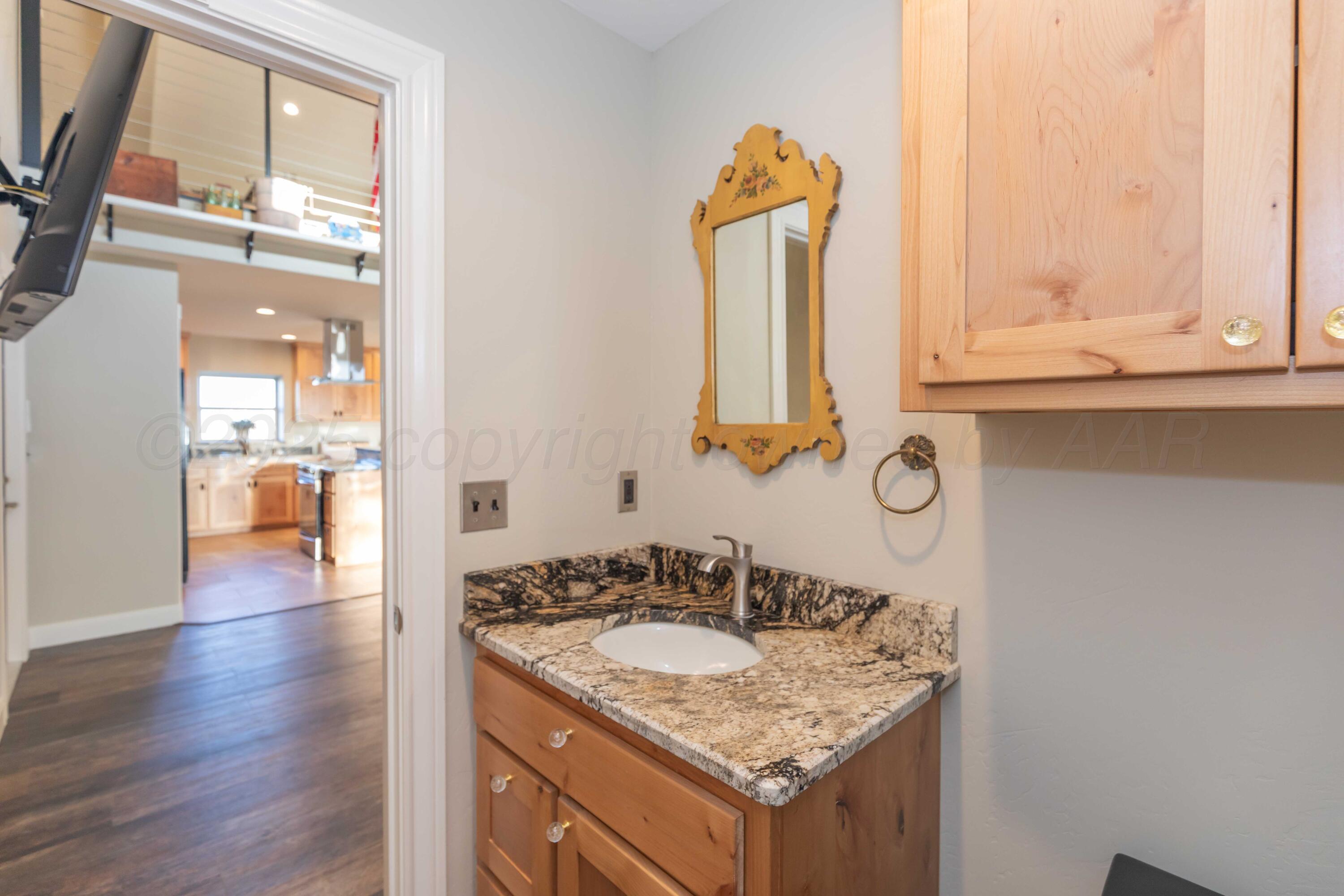 8801 Sharman Loop Amarillo, TX 79124 - Photo 25 of 60 POWDER BATH VIEW 2