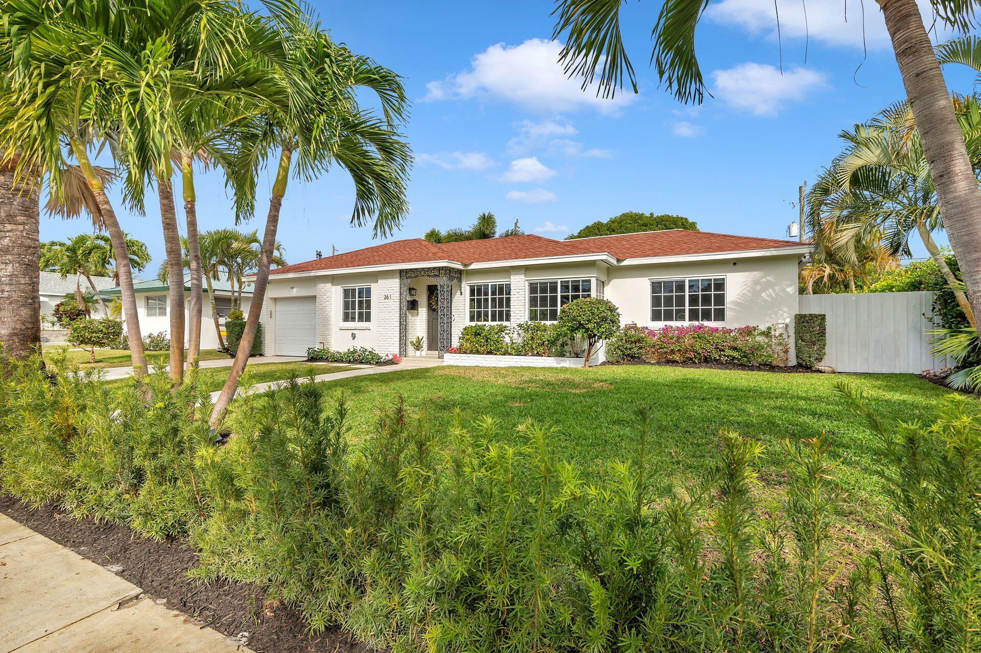 361 Franklin Road West Palm Beach, FL 33405 - Photo 2 of 31 2
