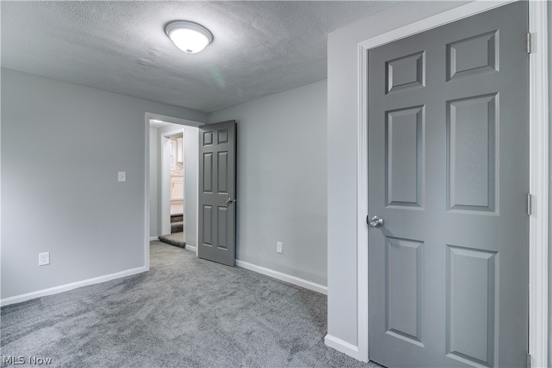 3862 Strandhill Road Cleveland, OH 44128 - Photo 18 of 30 Gallery Image 18