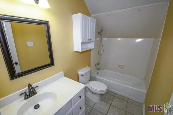 $299,900 | 31228 Seagull Lane, Denham Springs, LA 70726