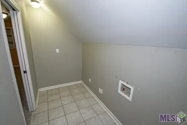 $299,900 | 31228 Seagull Lane, Denham Springs, LA 70726