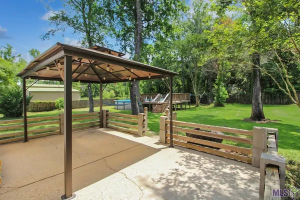 $299,900 | 31228 Seagull Lane, Denham Springs, LA 70726