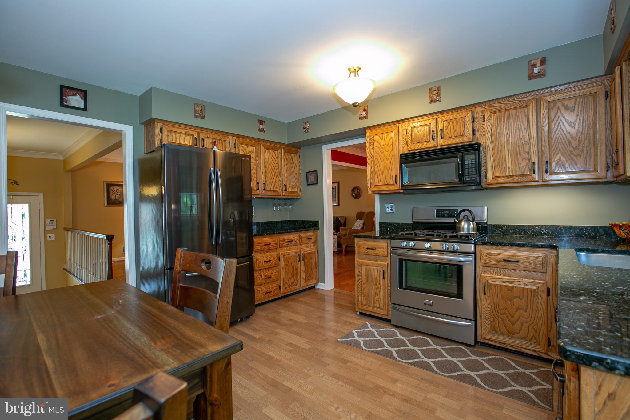 98 Peter Rafferty Drive Hamilton, NJ 08690 - Photo 11 of 33