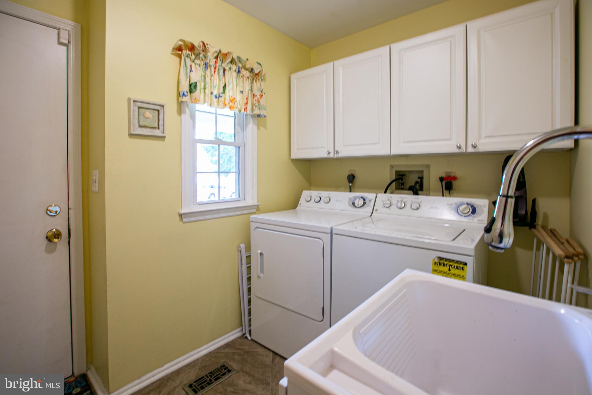 98 Peter Rafferty Drive Hamilton, NJ 08690 - Photo 17 of 33