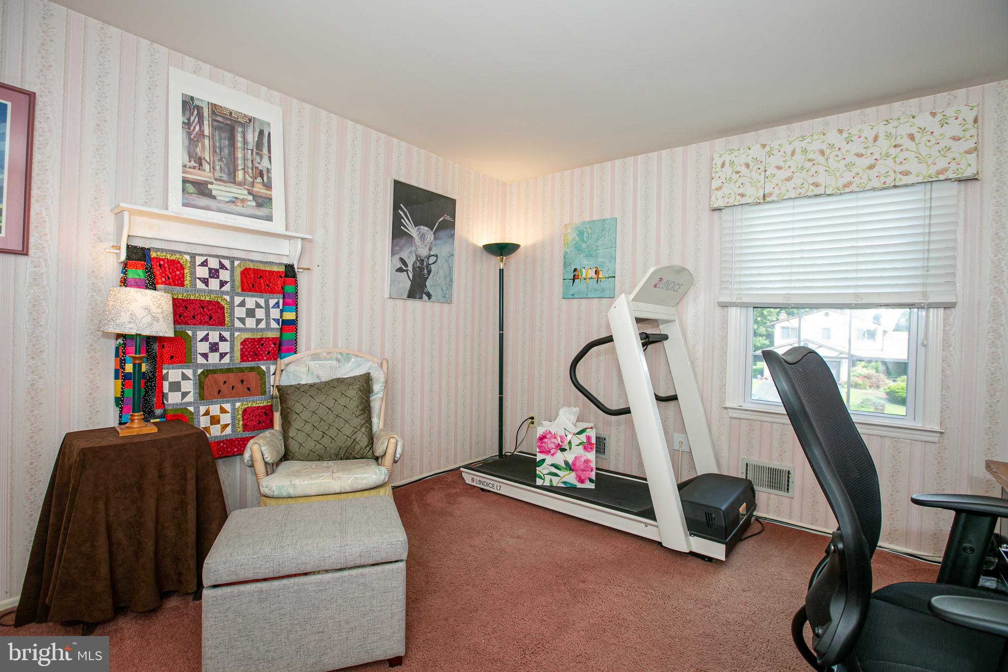 98 Peter Rafferty Drive Hamilton, NJ 08690 - Photo 20 of 33