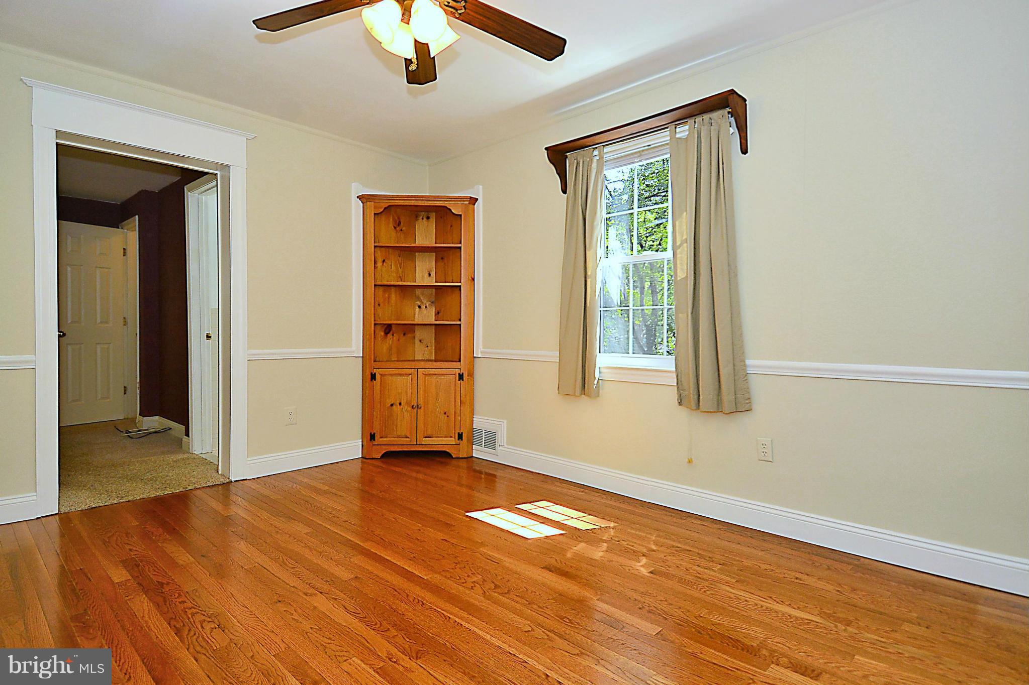 8411 Galveston Road Silver Spring, MD 20910 - Photo 7 of 23 Dining Room