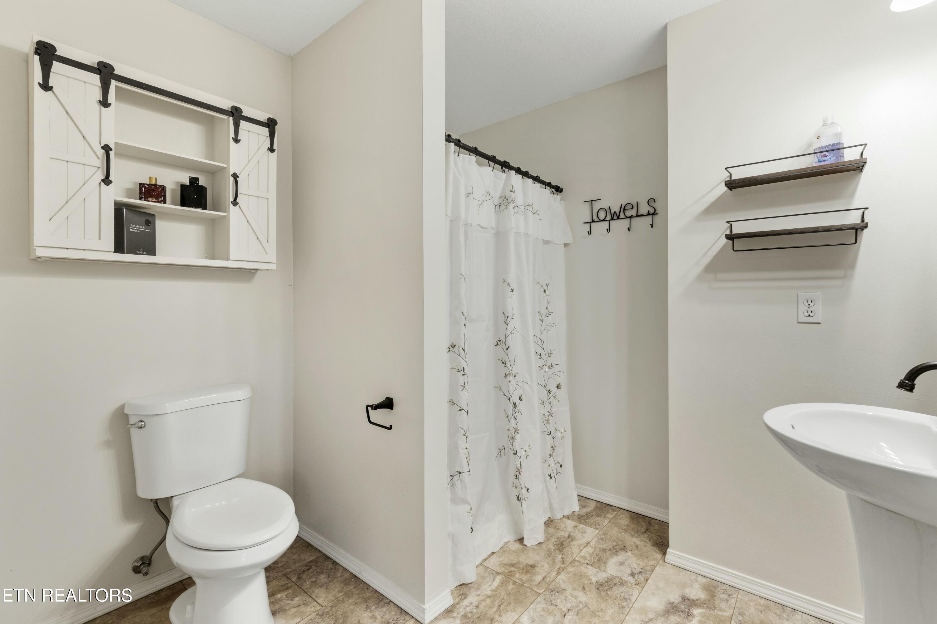 247 Gerald Bonham Road Lancing, TN 37770 - Photo 18 of 40 tempImageFBpHhA