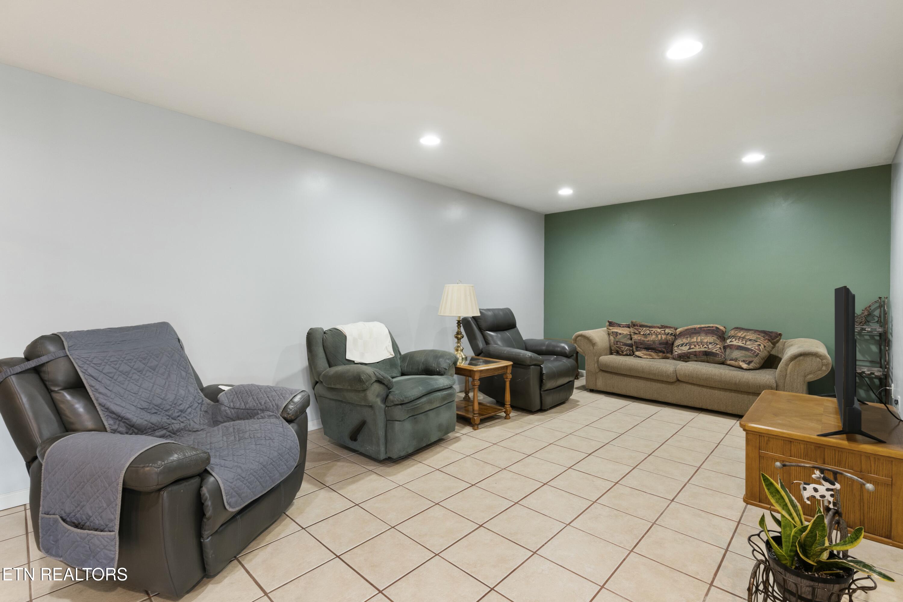 247 Gerald Bonham Road Lancing, TN 37770 - Photo 26 of 40 tempImageEhGQOg