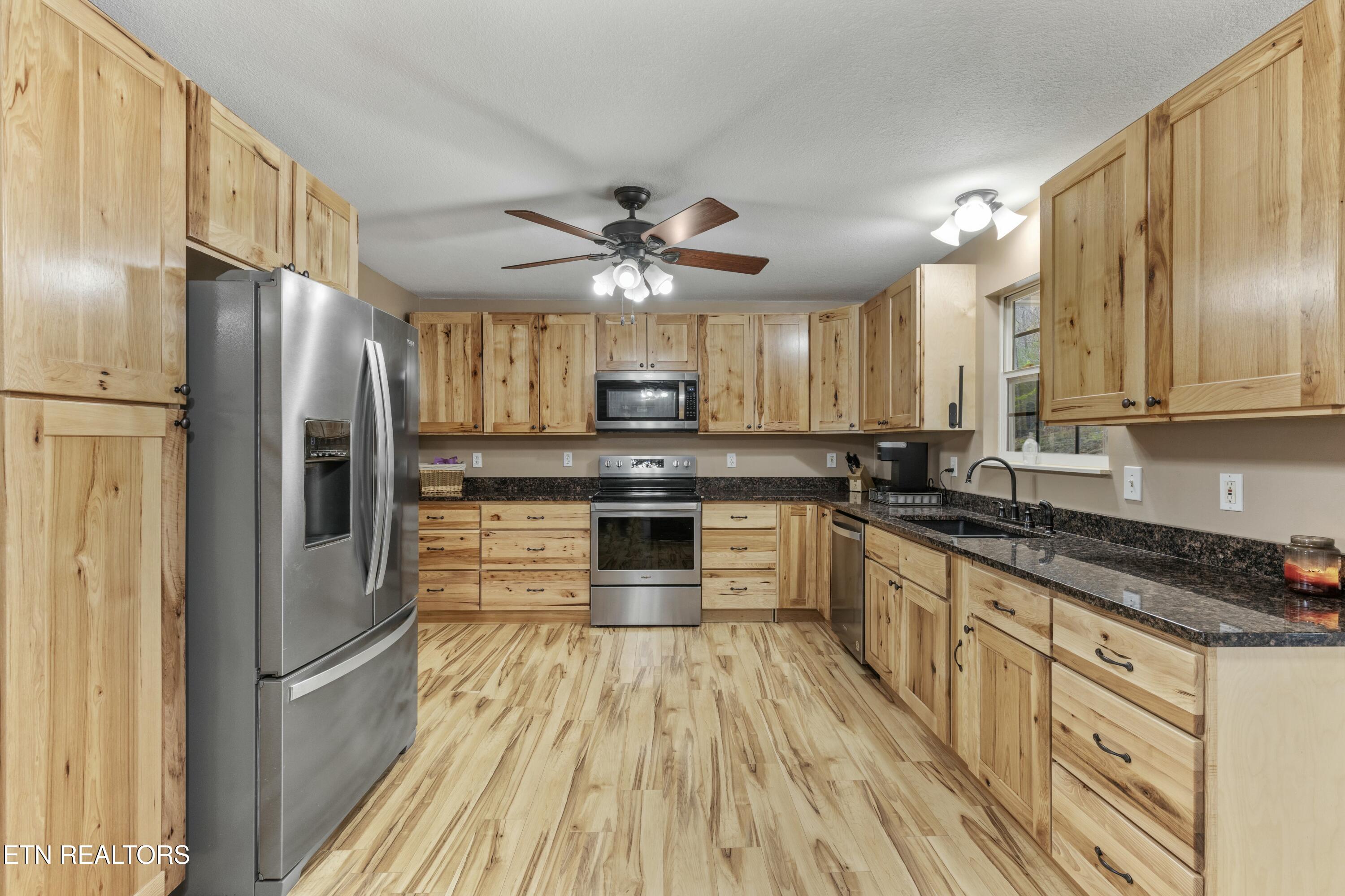 247 Gerald Bonham Road Lancing, TN 37770 - Photo 10 of 40 tempImagetrhBzK
