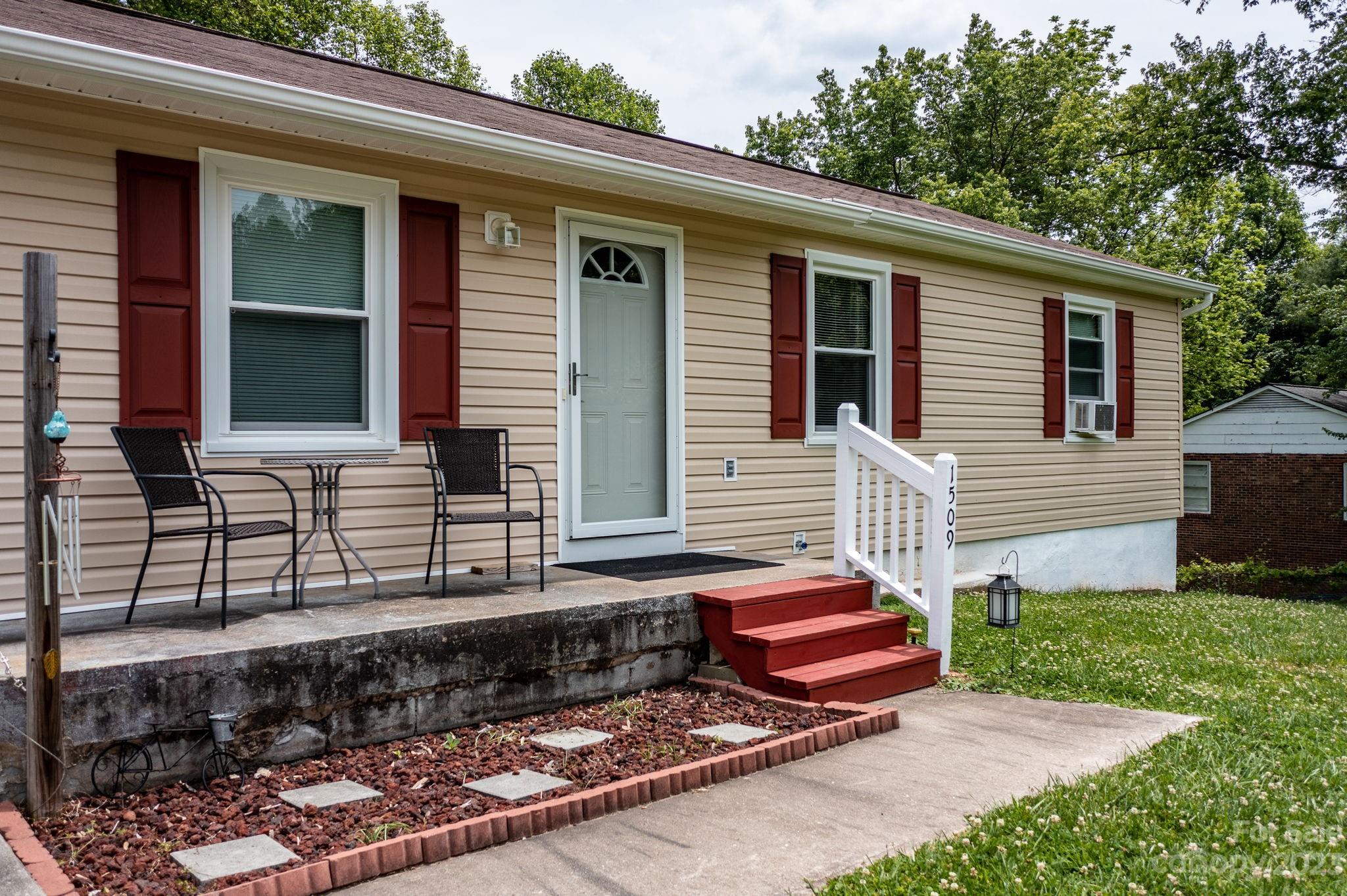 1509 Watermill Road Morganton, NC 28655 - Photo 3 of 28 Gallery Image 3