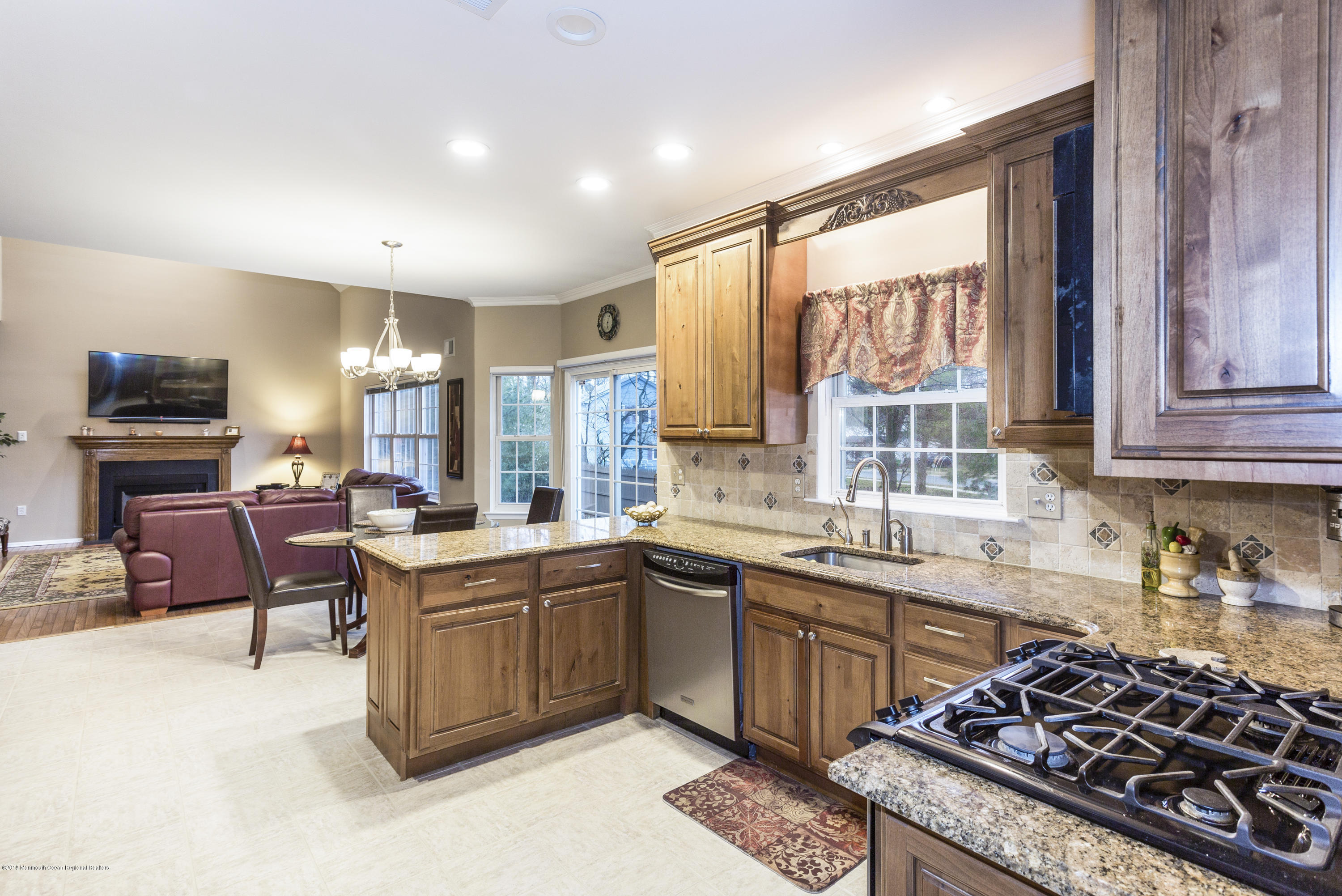 3 Bailey Road Aberdeen, NJ 07747 - Photo 18 of 51 Kitchen