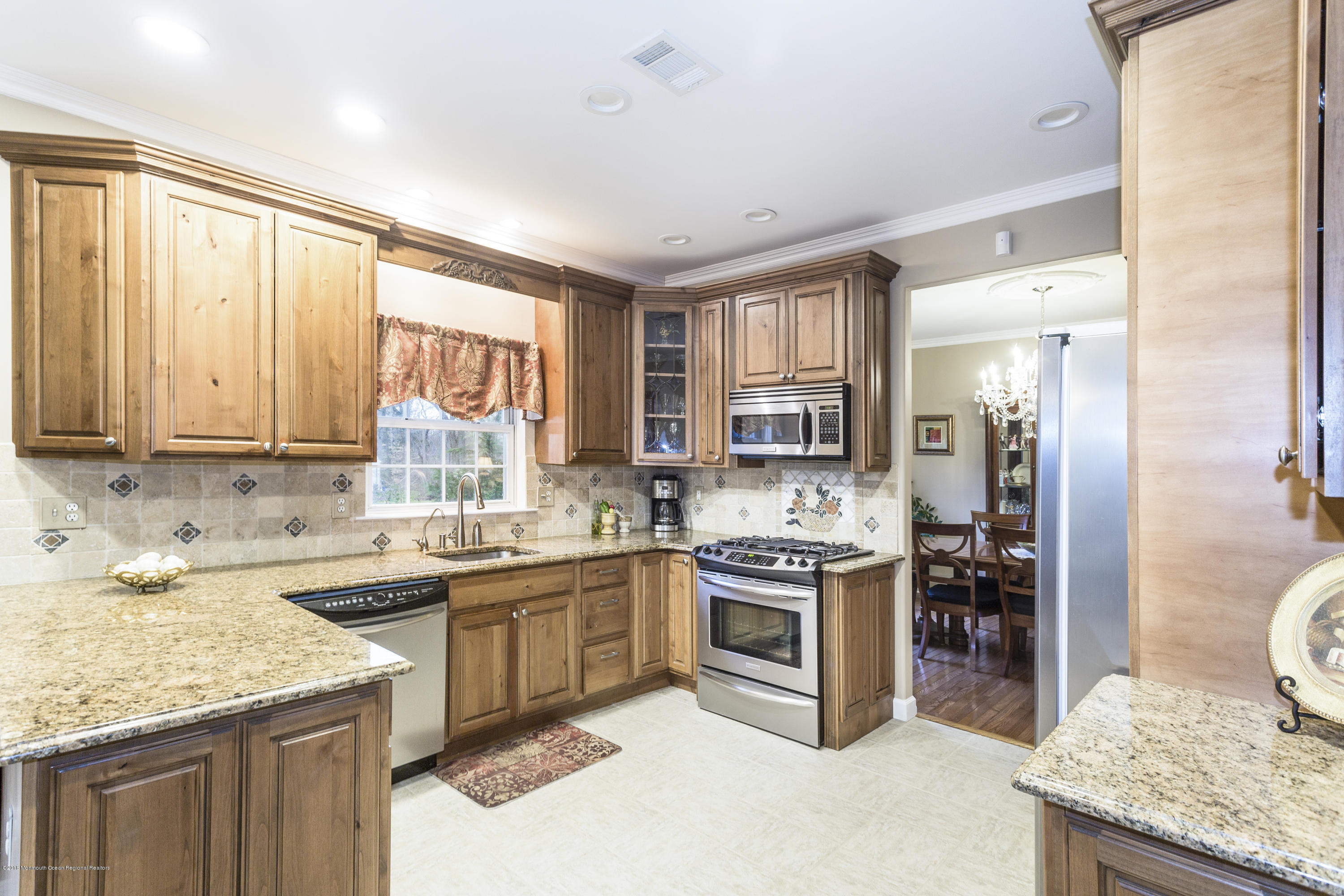 3 Bailey Road Aberdeen, NJ 07747 - Photo 21 of 51 Kitchen