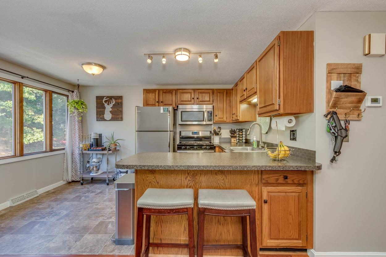 77 Sentry Way Merrimack, NH 03054 - Photo 22 of 38 Gallery Image 22
