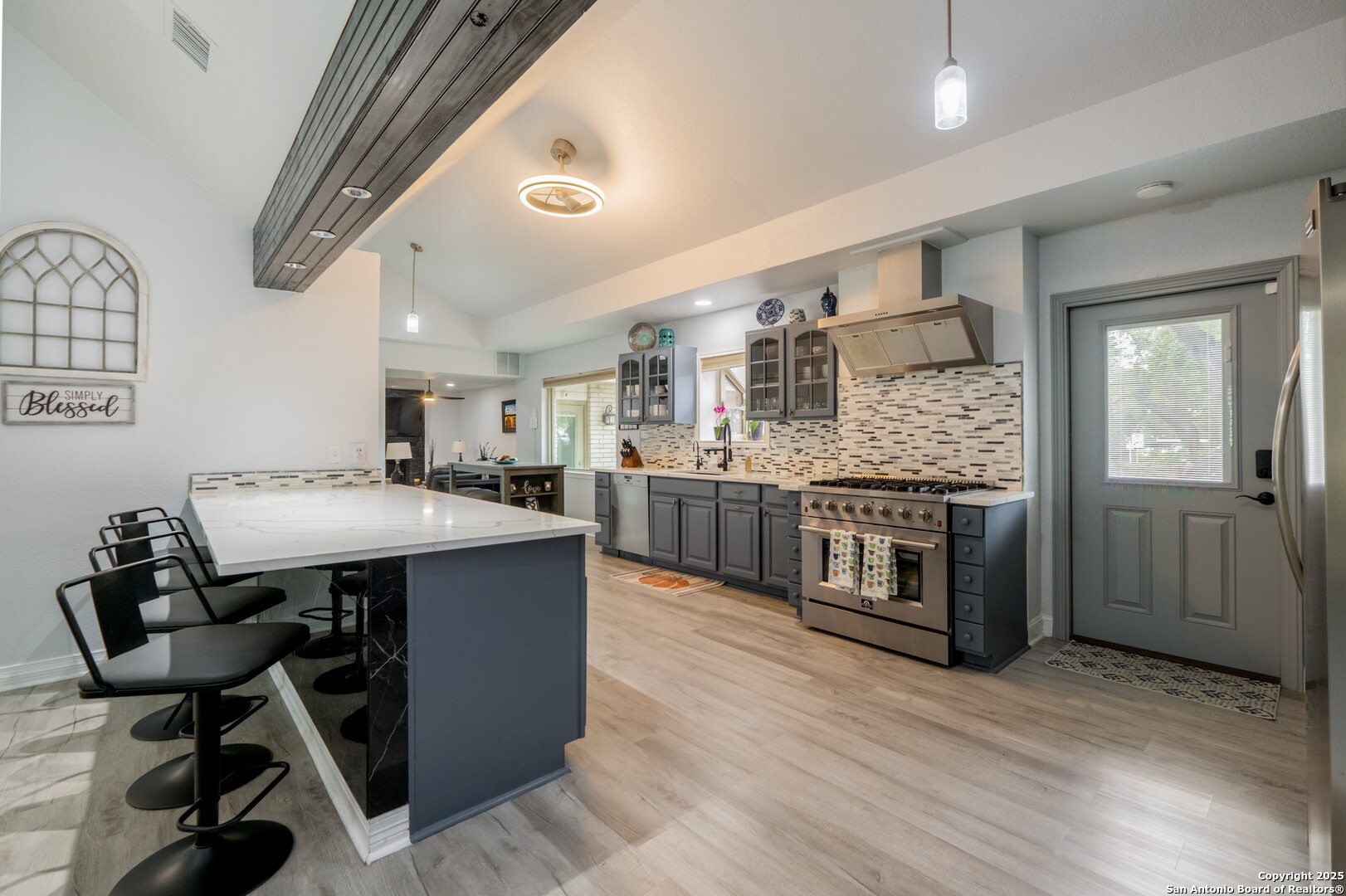 87 Roundup Drive Castle Hills, TX 78213 - Photo 7 of 41