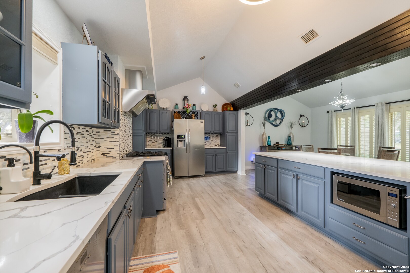 87 Roundup Drive Castle Hills, TX 78213 - Photo 8 of 41