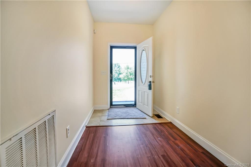 433 Oak Grove Road Kings Mountain, NC 28086 - Photo 5 of 32 Gallery Image 5