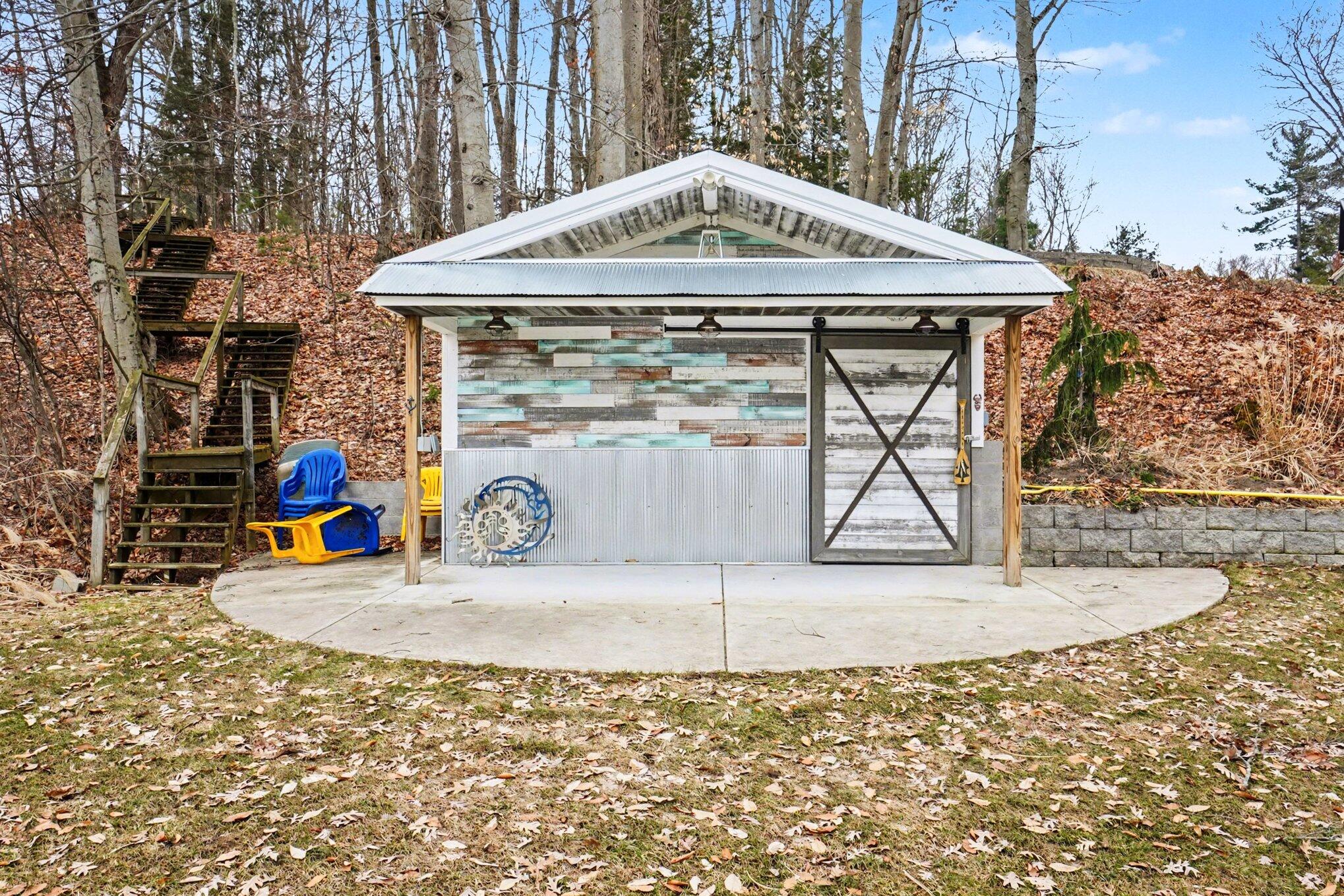 8906 Spring Hill Hesperia, MI 49421 - Photo 29 of 36 025_file_5894