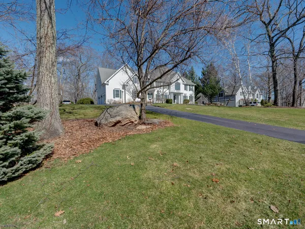 $1,190,000 | 133 Feldspar Ridge, Glastonbury, CT 06033