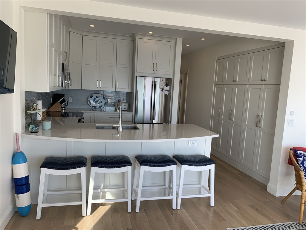 49 Raymond Street, Unit D Manchester, MA 01944 - Photo 5 of 21
