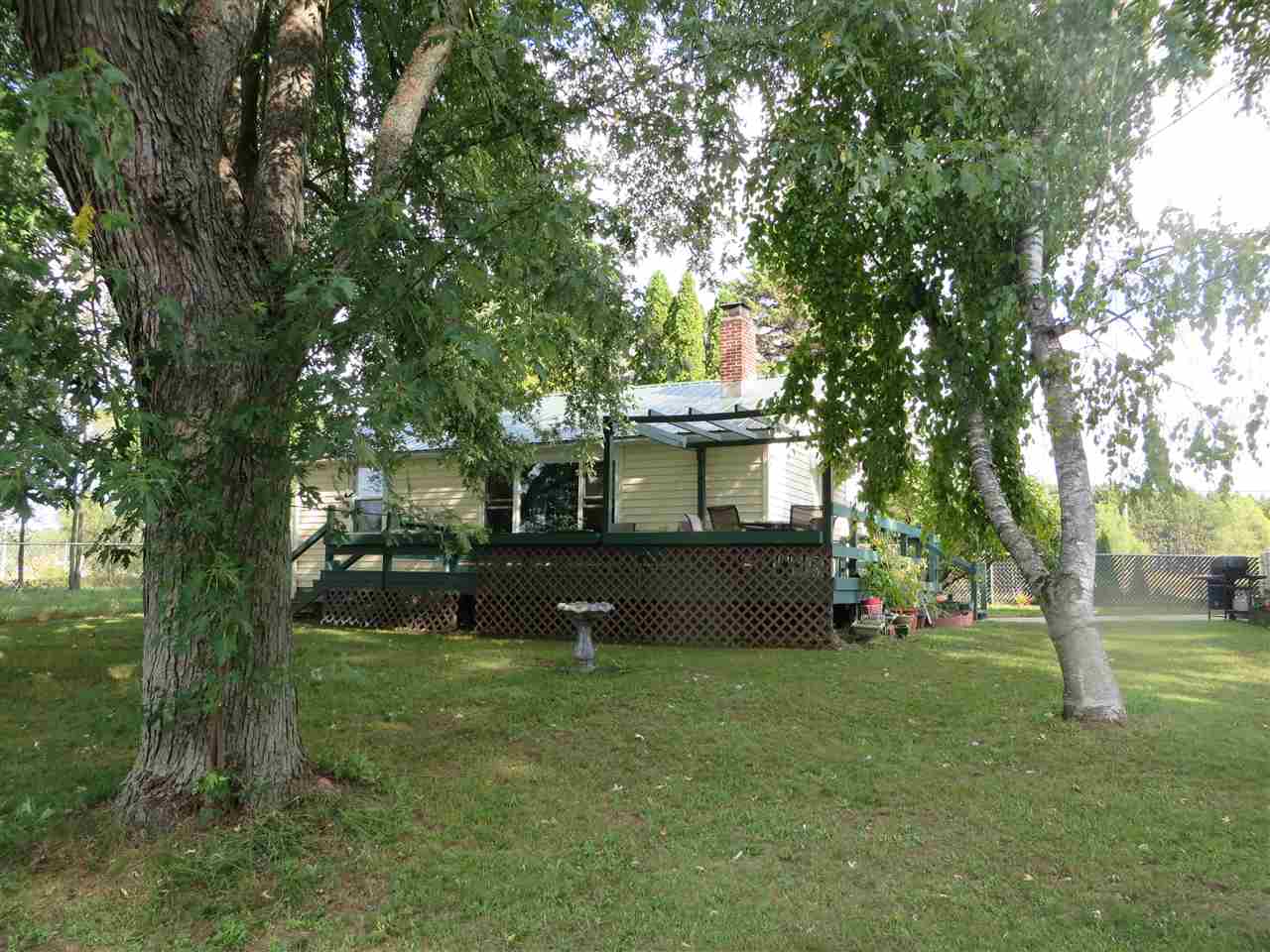 727 North Keystone Road Traverse City, MI 49696 - Photo 2 of 24 1867884-1.JPG