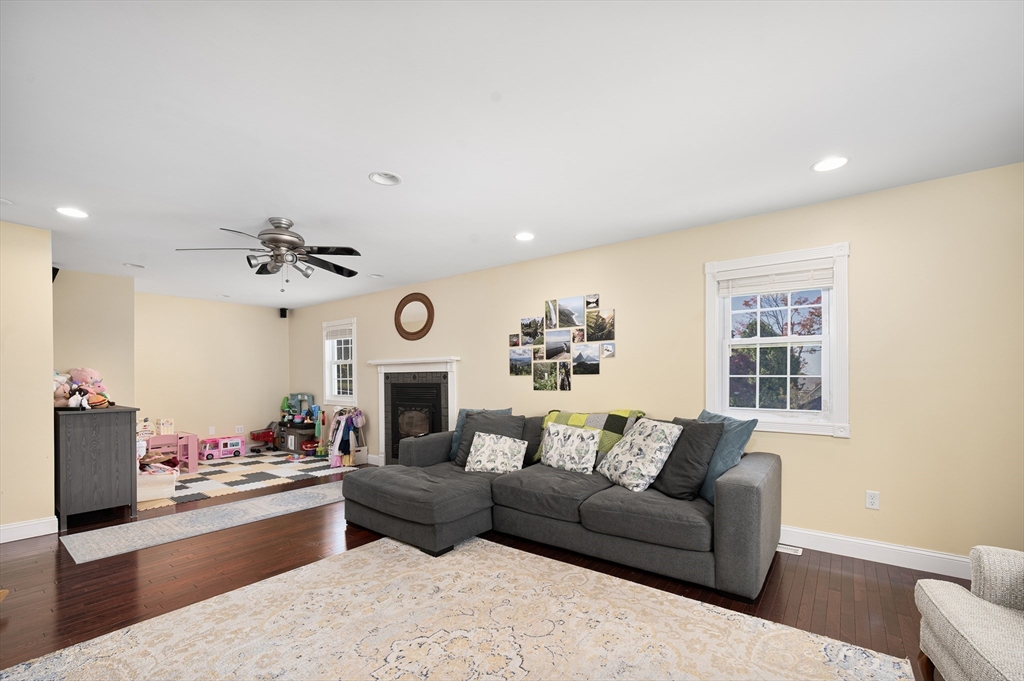 267 Lincoln Avenue Fall River, MA 02720 - Photo 23 of 41 a living room with furniture fireplace and window