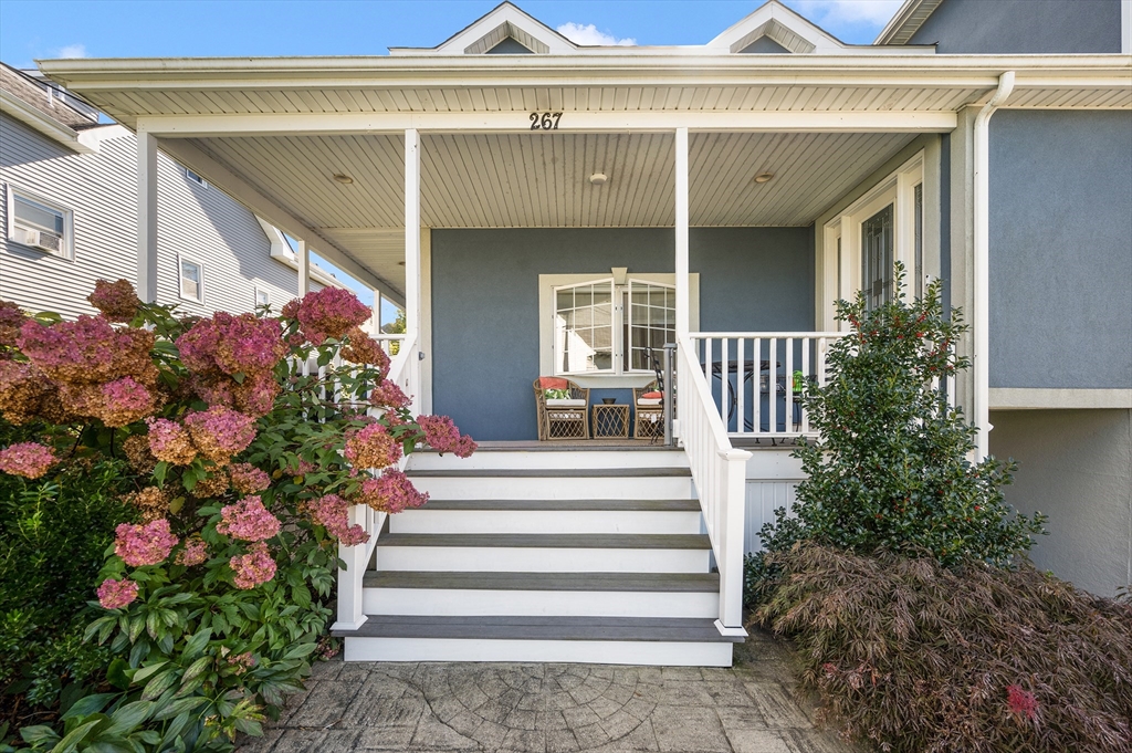 267 Lincoln Avenue Fall River, MA 02720 - Photo 10 of 41 a front view of a house