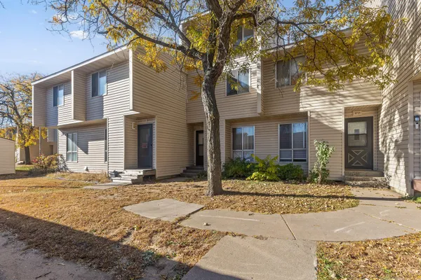 $242,900 | 5729 80th Avenue North, Brooklyn Park, MN 55443