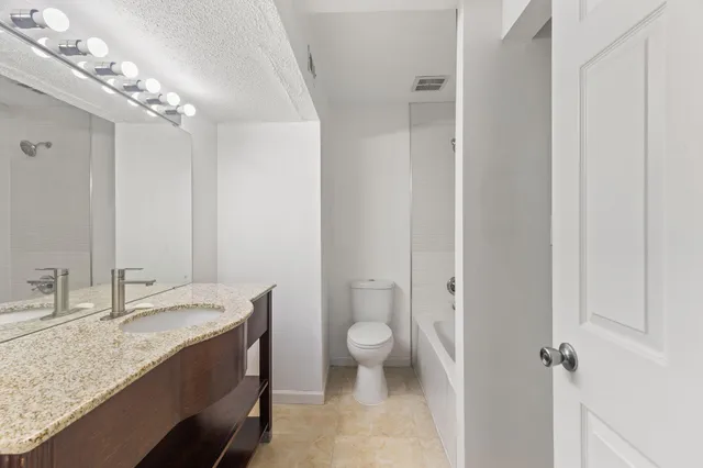 $242,900 | 5729 80th Avenue North, Brooklyn Park, MN 55443