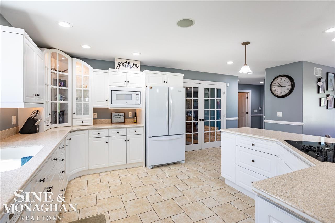 659 Mayer Road St. Clair, MI 48079 - Photo 8 of 41