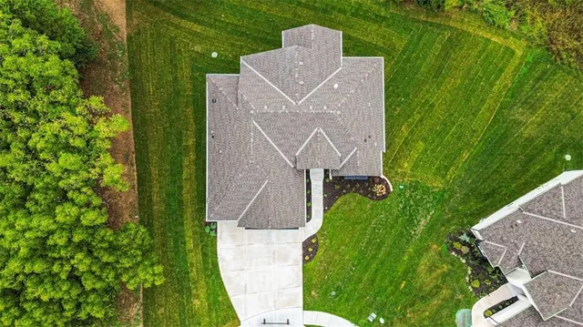 $709,950 | 7007 North Kirkwood Avenue, Kansas City, MO 64151