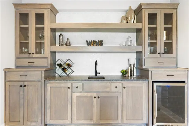 $709,950 | 7007 North Kirkwood Avenue, Kansas City, MO 64151