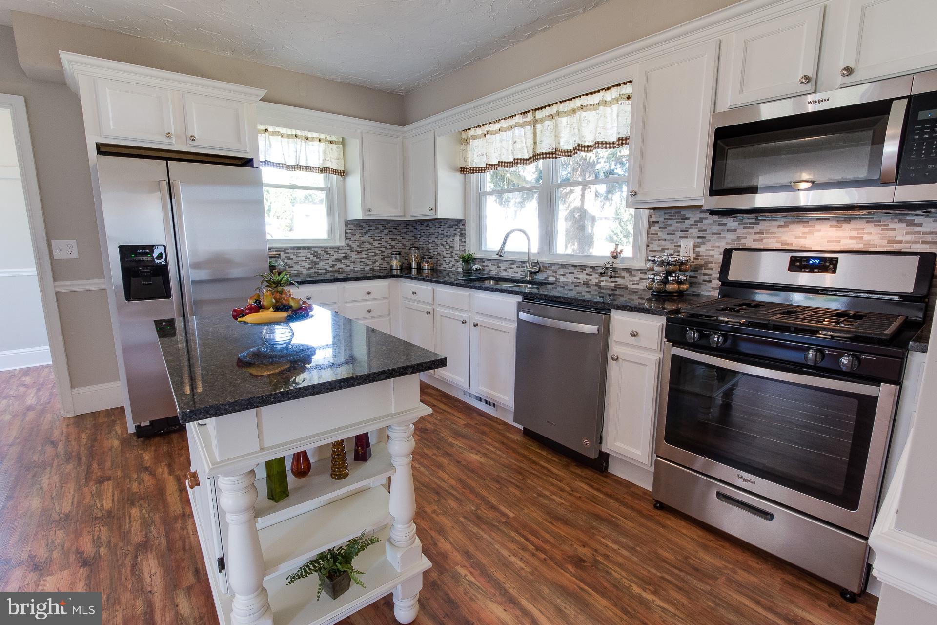 4693 East Prospect Road York, PA 17406 - Photo 10 of 35 Gallery Image 10