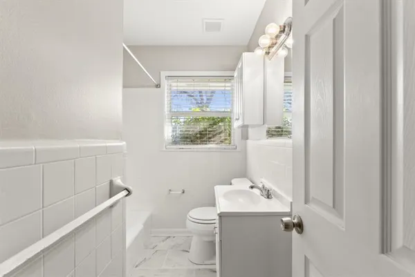 $2,300 | 2352 Elmwood Circle Southeast, Atlanta, GA 30339