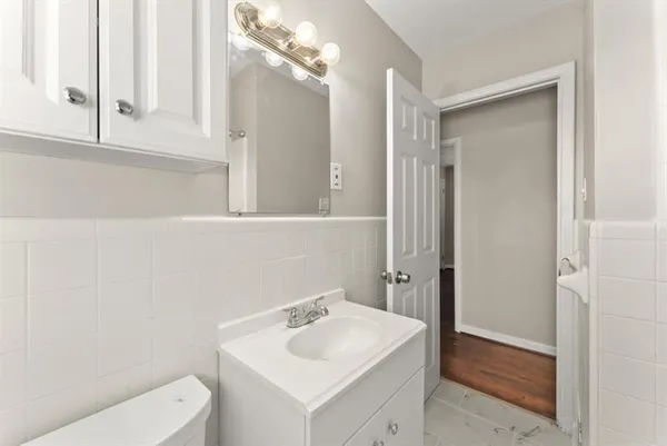 $2,300 | 2352 Elmwood Circle Southeast, Atlanta, GA 30339