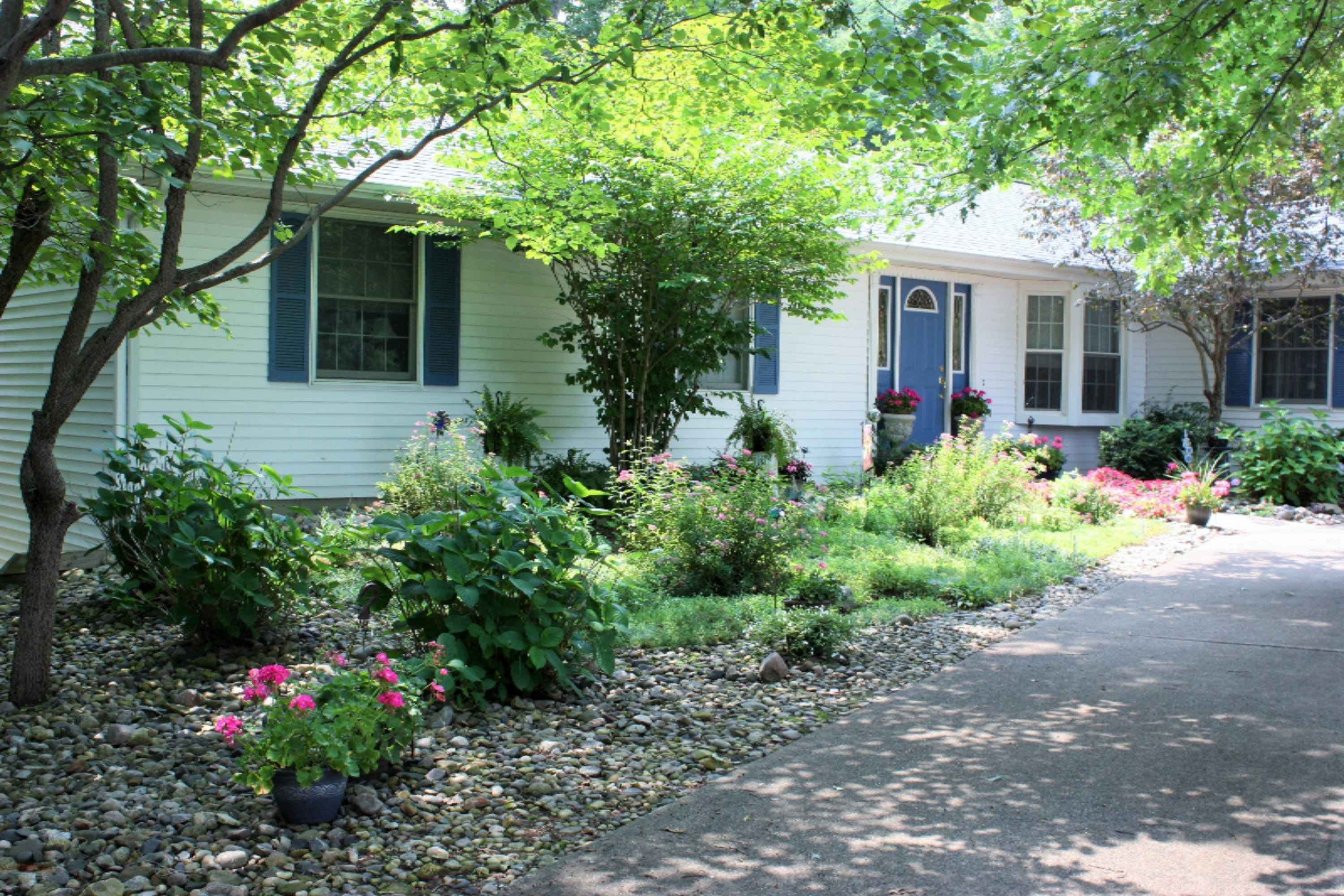 15593 Shady Lane Three Rivers, MI 49093 - Photo 3 of 65 IMG_9726