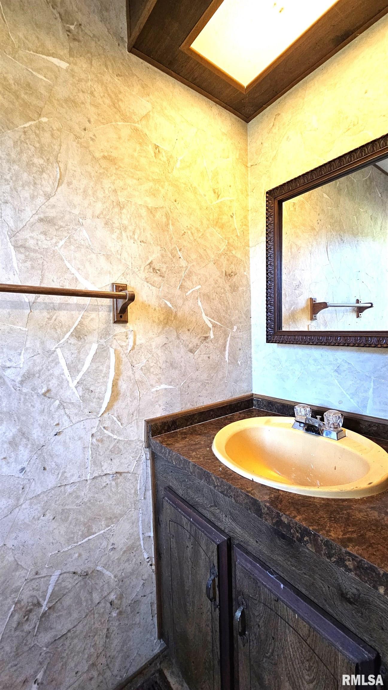 14228 Lake Of Egypt Road Marion, IL 62959 - Photo 11 of 41