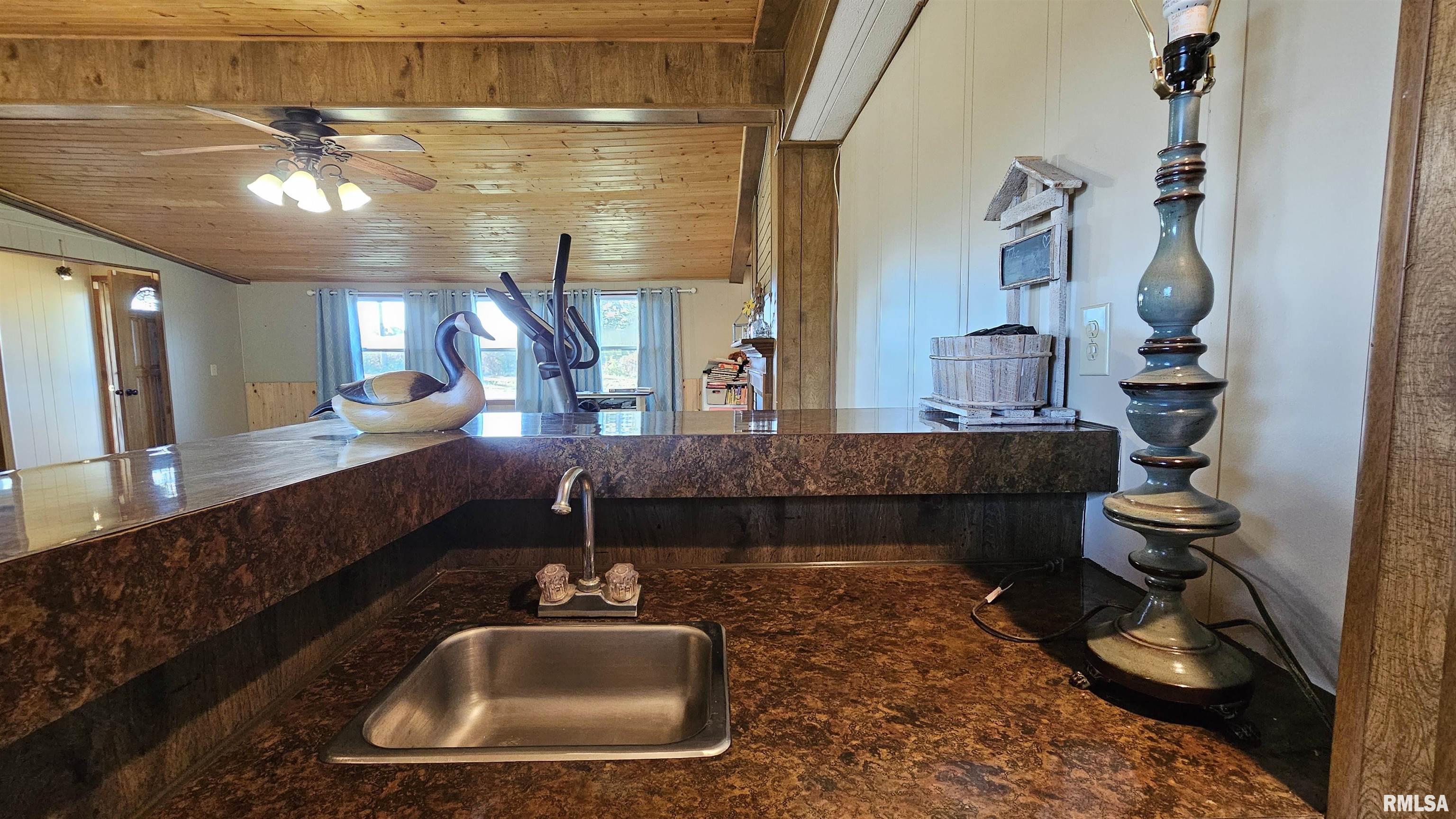 14228 Lake Of Egypt Road Marion, IL 62959 - Photo 21 of 41