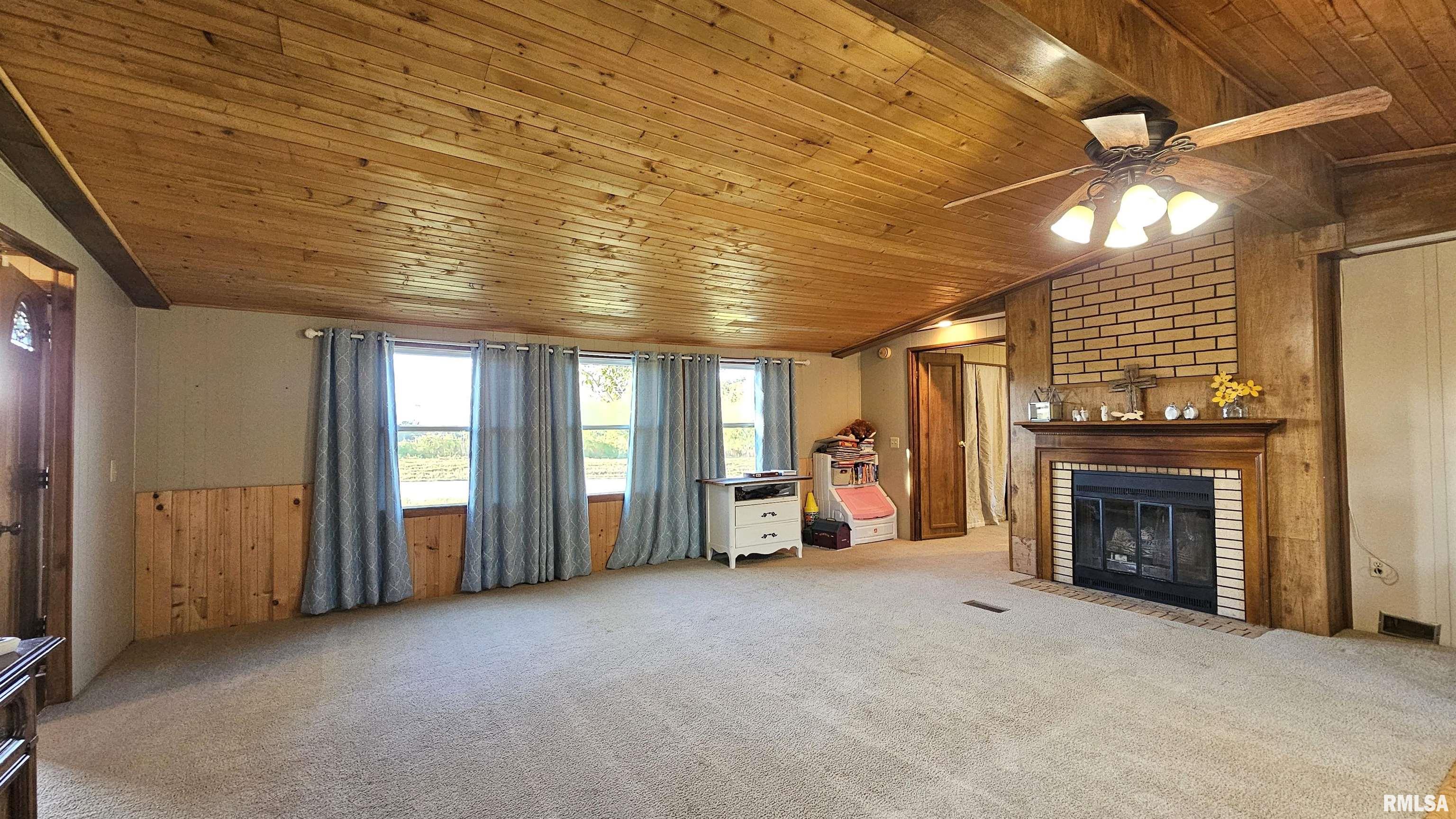 14228 Lake Of Egypt Road Marion, IL 62959 - Photo 22 of 41