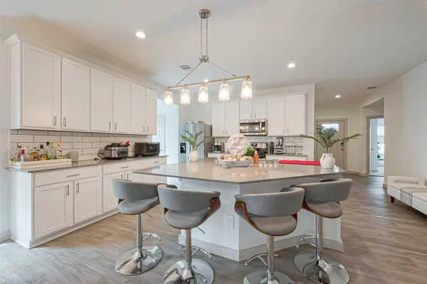 $385,000 | 17 Desert Spring Lane, Manvel, TX 77578