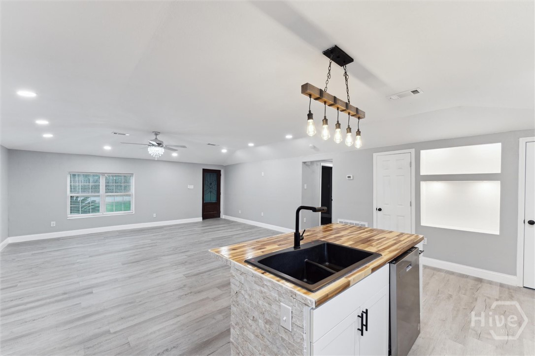 8576 East B Cooper Highway Midway, GA 31320 - Photo 13 of 37