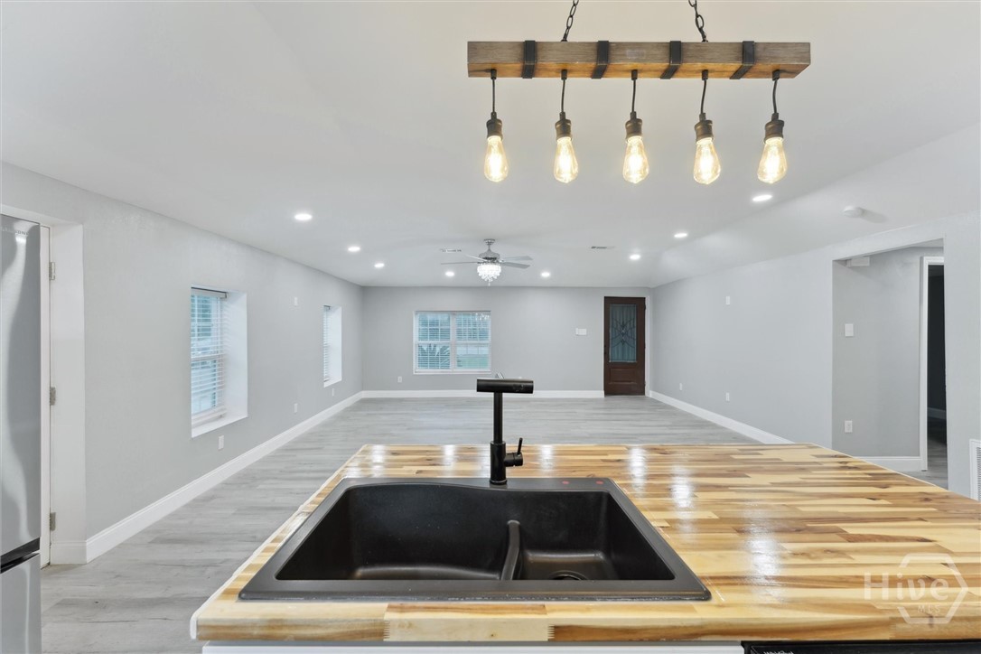 8576 East B Cooper Highway Midway, GA 31320 - Photo 14 of 37