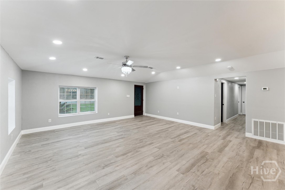 8576 East B Cooper Highway Midway, GA 31320 - Photo 6 of 37